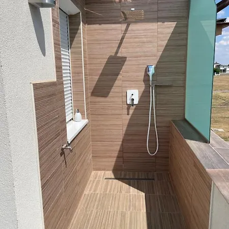 Kedvenc Apartman Διαμέρισμα *